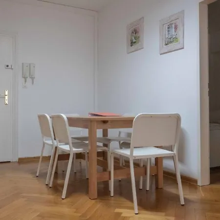 Lejlighedshotel City Center Stays *